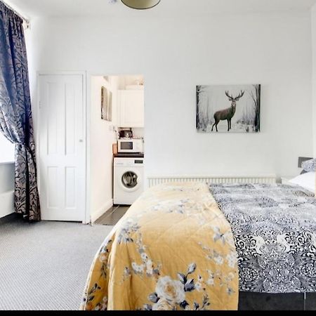 Hooton Apartment 1 Bed Kilnhurst Exterior foto